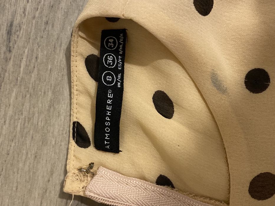 Rochie de zi cu buline