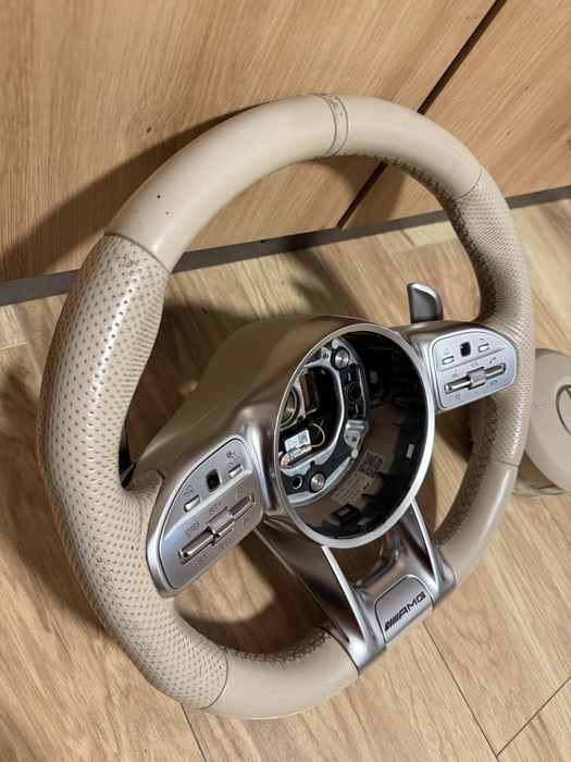 Volan mercedes amg beige