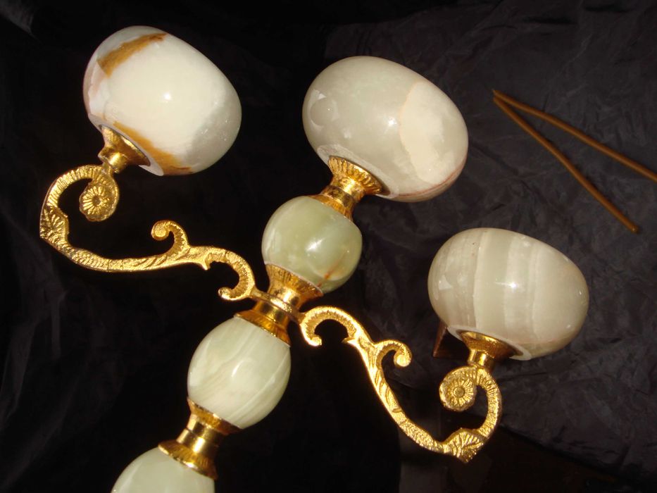 Подсвечник Бронза позолоченная и Натуральный Камень оникс 3 свечи