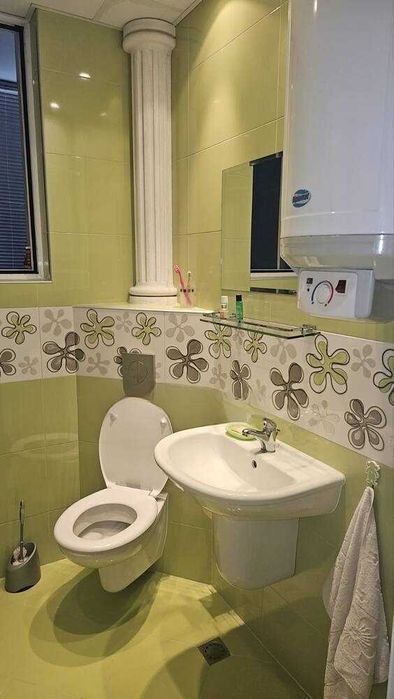 Продава се Тристаен апартамент в Пловдив, Каменица 2 - 68 кв.м за 2030 €/кв.м - Снимка #9