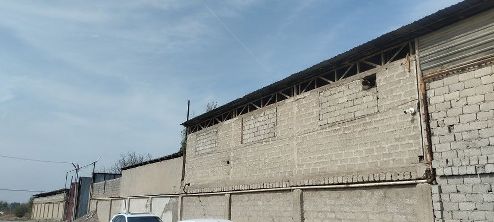 Нежилое помещение сотилади срочно шоймкупри 800 кв  20 сутиг срочно со