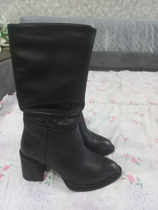 Продам зимние сапоги