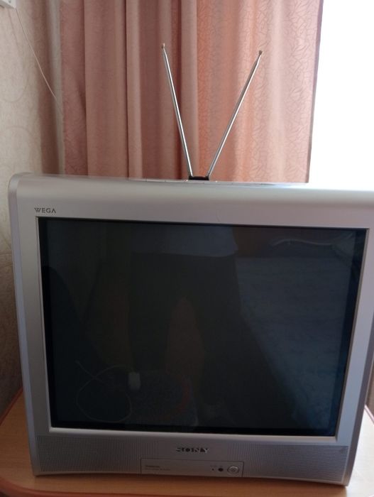 Продаётся   телевизор  SONY.