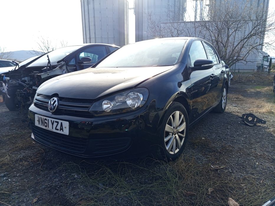 Фолксваген Голф 6 1.6 тди 2011год