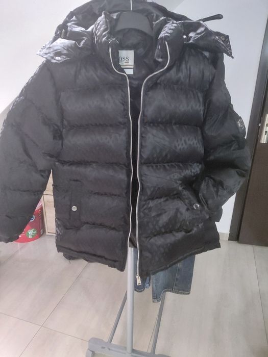 Geaca barbati Boss Oferta!