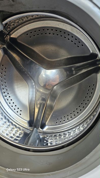 Продается стиральная машинка на запчасти