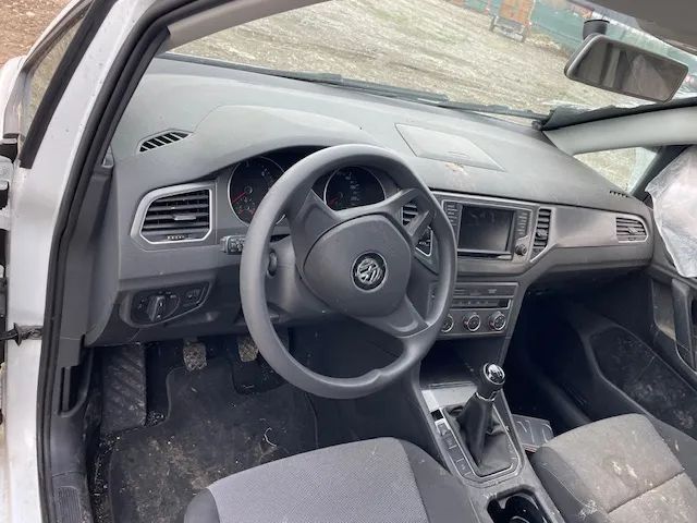 Dezmembrez VW Golf 7 Plus Sportsvan 1.6 tdi  CXX