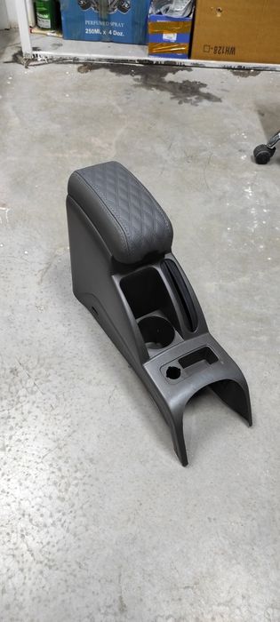 Подлокотник на Cobalt-R4