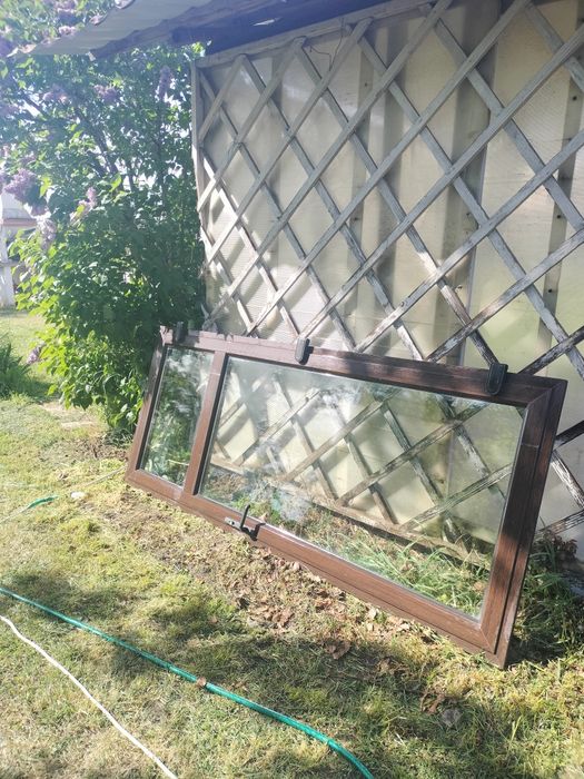 Vând 2 uși termopan