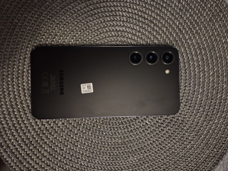 Samsung  Galaxy  S23! Супер запазен