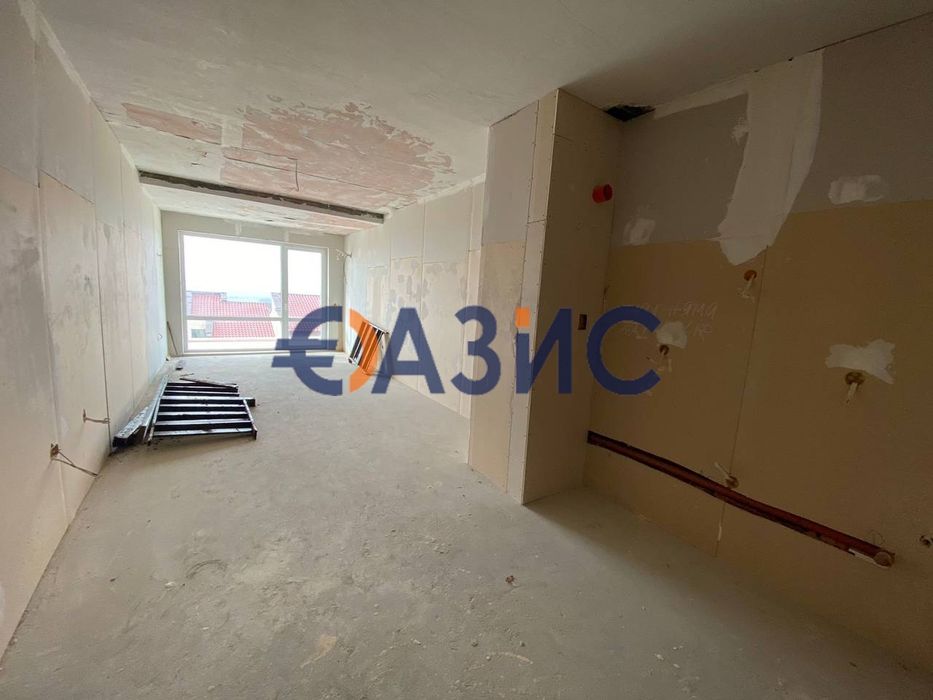 Продава се Двустаен апартамент в с. Кошарица, Област Бургас - 94 кв.м за 237 €/кв.м - Снимка #2