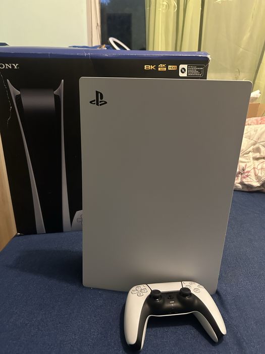 Playstation 5 Digital Edition + FIFA 26