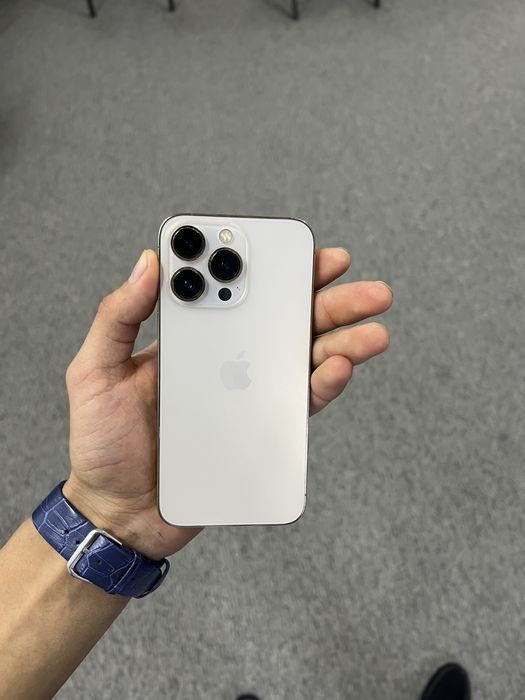 Usta ko’rmagan qiz bola iPhone 13 pro