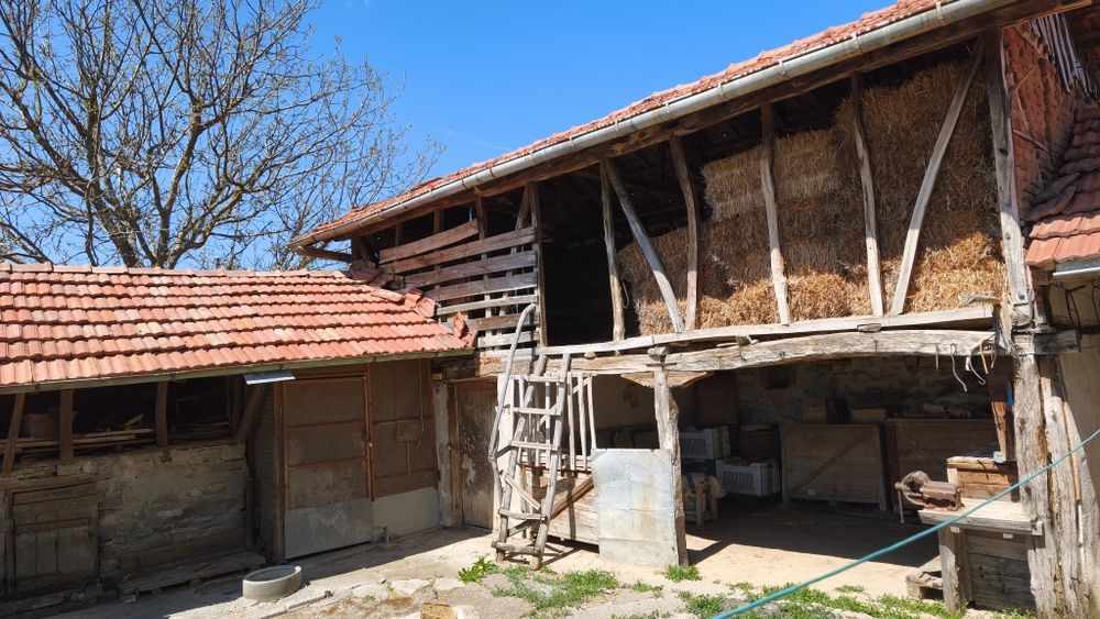 Продава се Къща в с. Прибой, Област Перник - 60 кв.м за 935 €/кв.м - Снимка #6