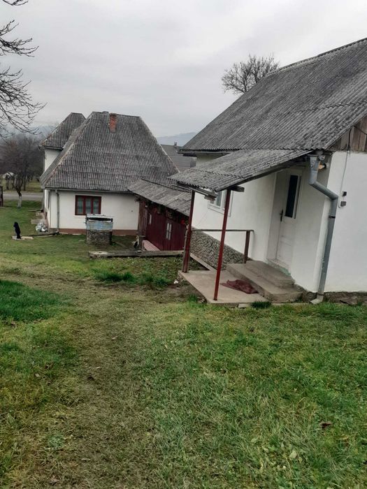 Casă de vânzare
