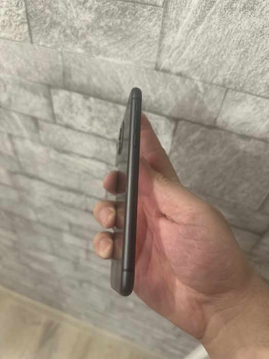 Ofertă iPhone 11 Impecabil pentru piese
