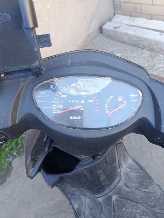 Продам  мопед скутер м8 2024