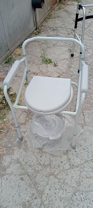 Ходунки б/у состояние хорошее