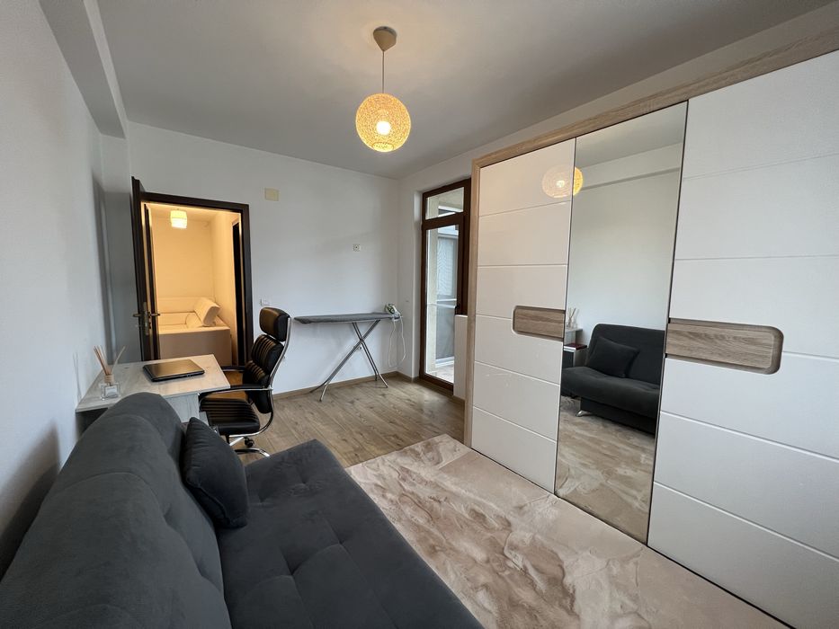 Apartament 3 camere de inchiriat