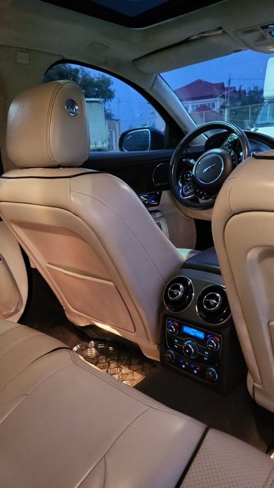 Jaguar xj 2011 Portofolio