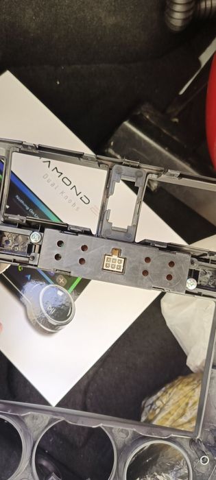 Жентра соат сотилади.