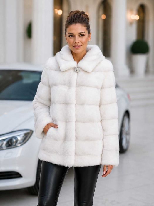 Haina blana vizon , Haină blană nurcă impecabila, 4 in 1 m. L