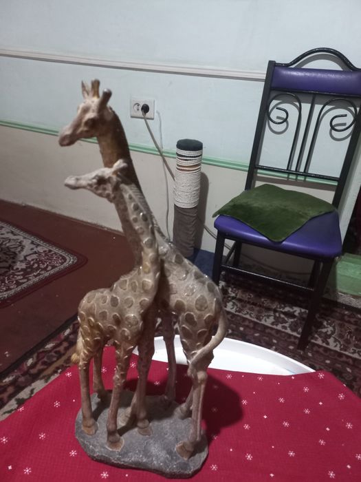 Продам статуэтку дракон