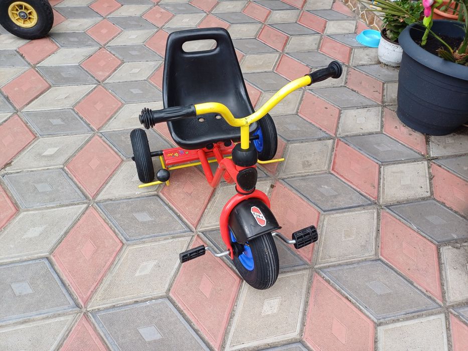 Tricicleta copii în stare impecabila cu roti cu cameră de aer