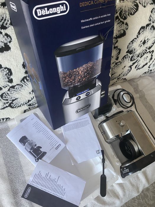 Кофемолка Delonghi