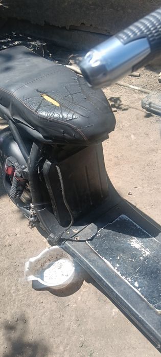 Vând scuter electric de piese