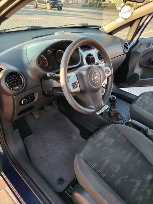 Opel Corsa 2014 benzina