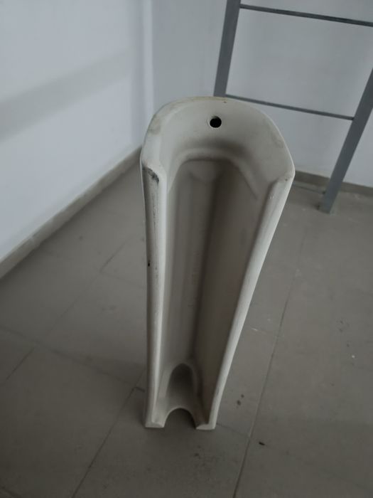 Продам Раковину керамический