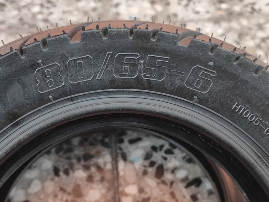 Продавам нови висококачествени гуми за тротинетка размер 80/65-6 за ел