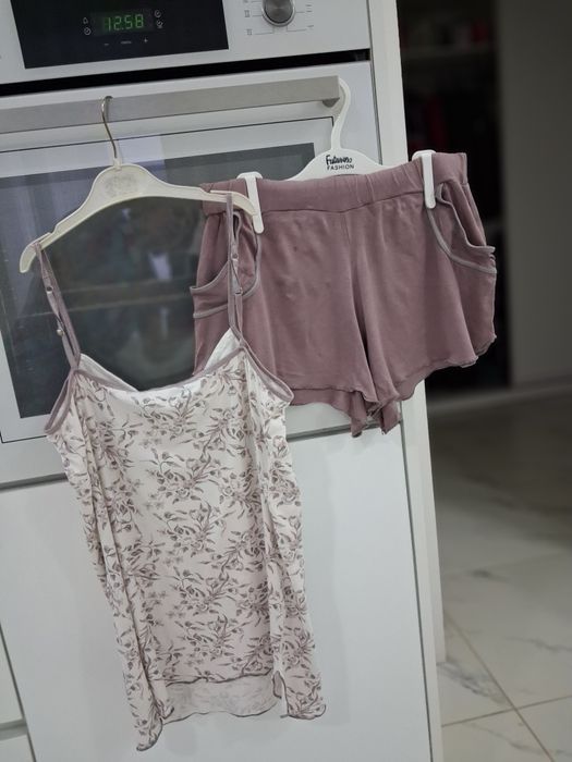 Домашняя одежда или пижама