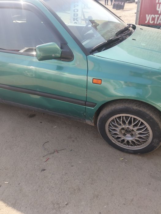 Фольксваген гольф 2,8об 93г