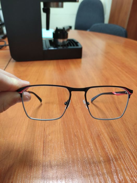 Очила с малък диоптър