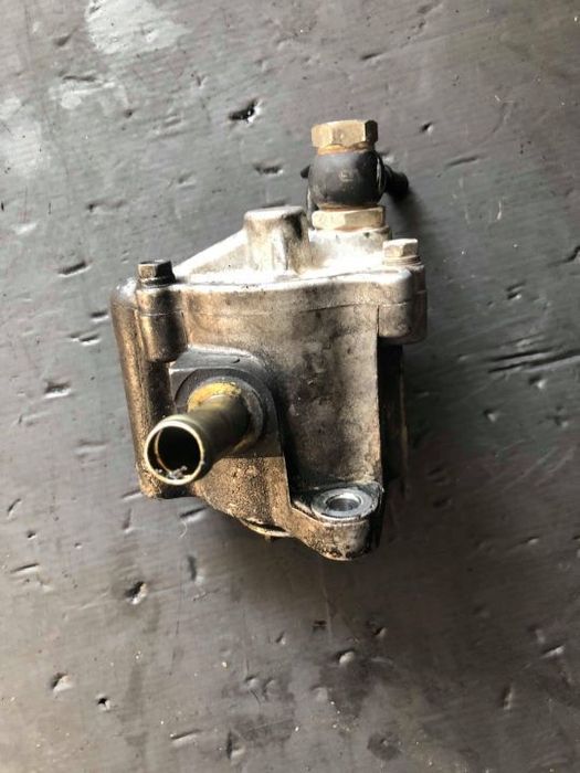 pompa vaccum  toyota corolla 2.0 d 2001-2007