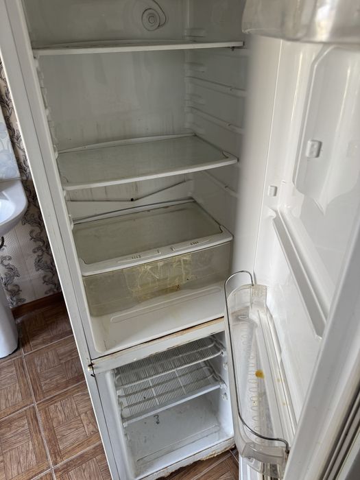 Продам холодильник