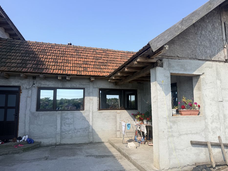 Casa Spatioasa de Vanzare P+1 in Casicea