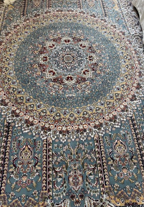 Продам ковры 2*3