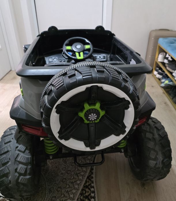 Большая,новая детская машина