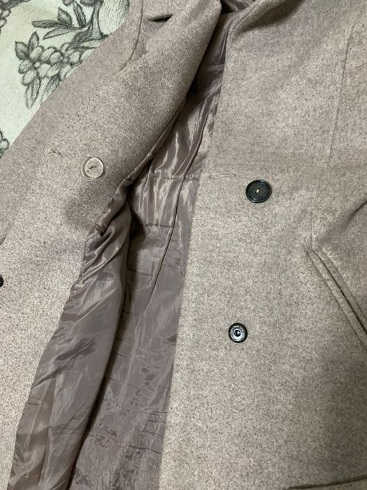 Пальто демисезонное 42 размер