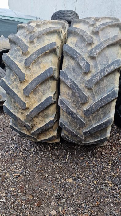 CAUCIUCURI tractor 480/70R30 marca Pirelli