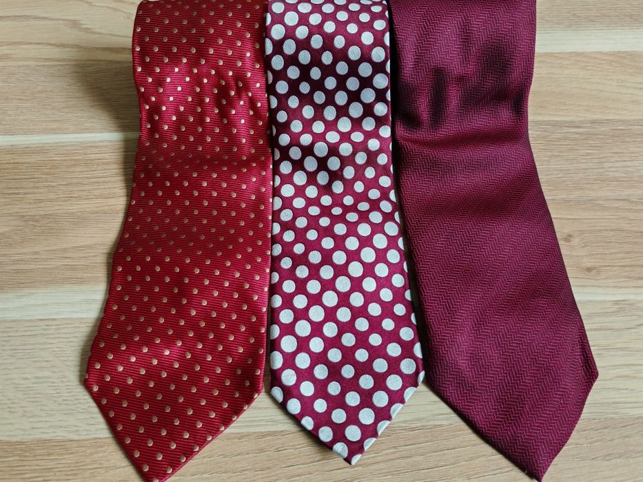 Червени копринени вратовръзки 1