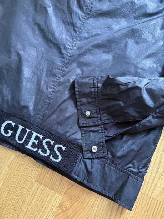 Пролетно- есенно яке Guess 100% оригинал!!! Размер S