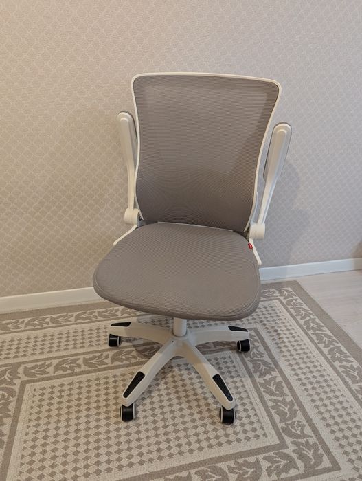 Стул компьютерный