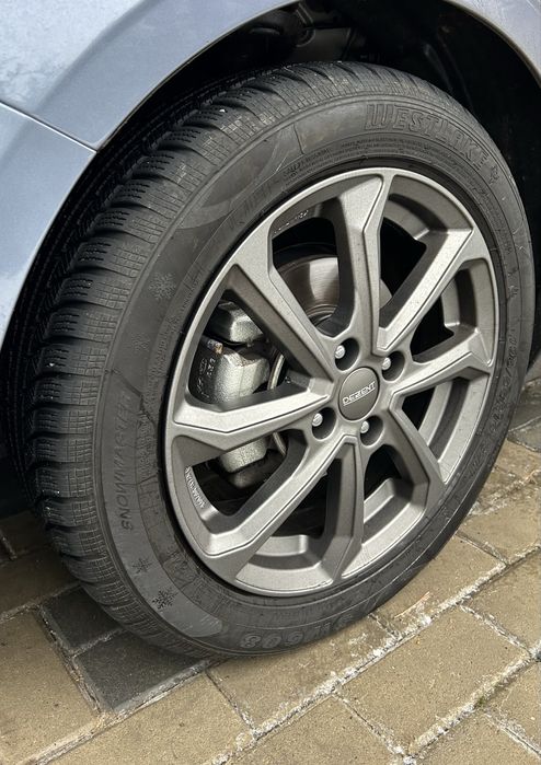 Hyundai i20, 1.2, Led Line, 2024, 10.000 km, + anvelope iarna cu jante