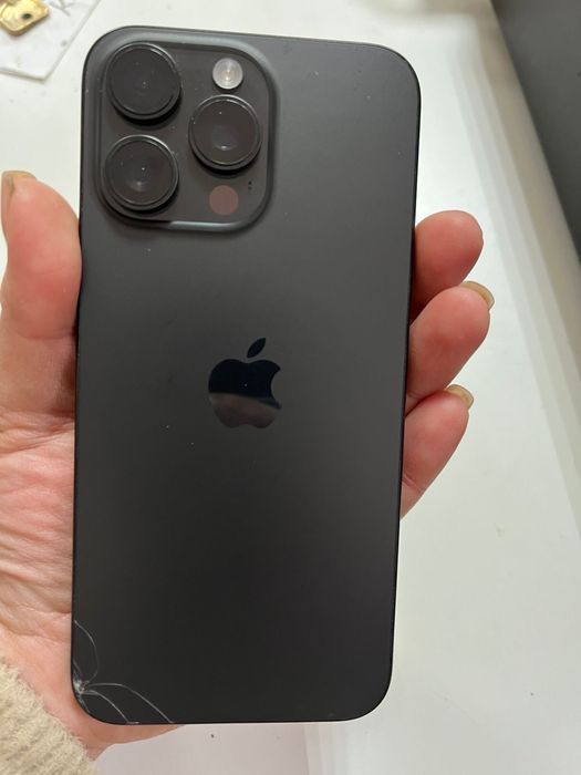 Продам айфон 15 про макс 512