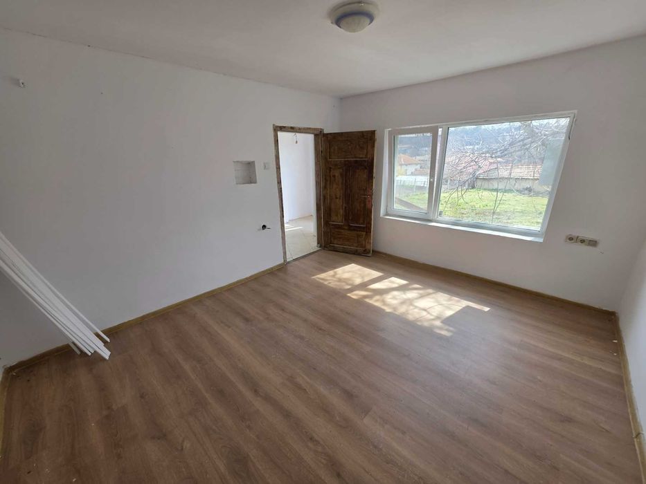 Едноетажна къща, кв. Бряг