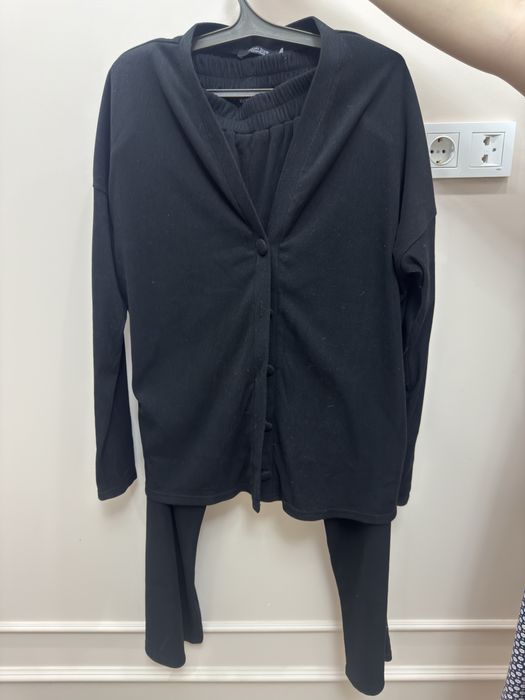 Киімдер барлығы 2000 тг